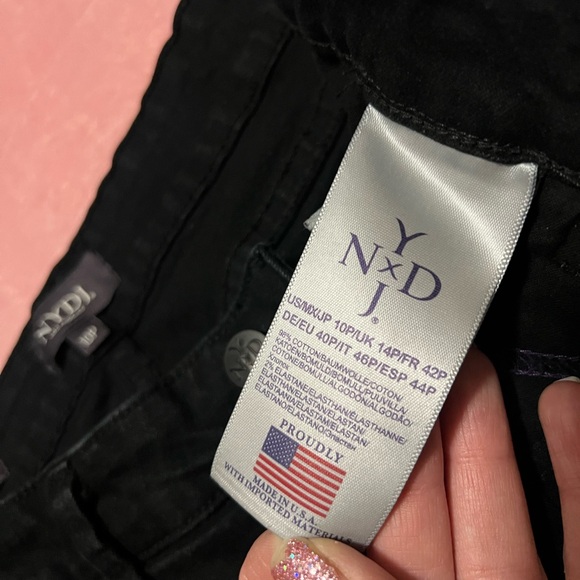 NYDJ Size 10 Petite Marilyn Straight Leg Black Jeans with LiftXTuck Technology - Picture 4 of 8